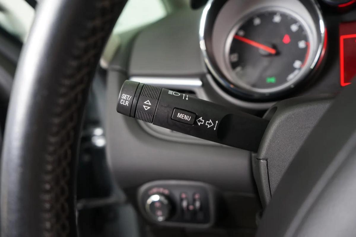 opel-zafira-2015-diesel-1598cc