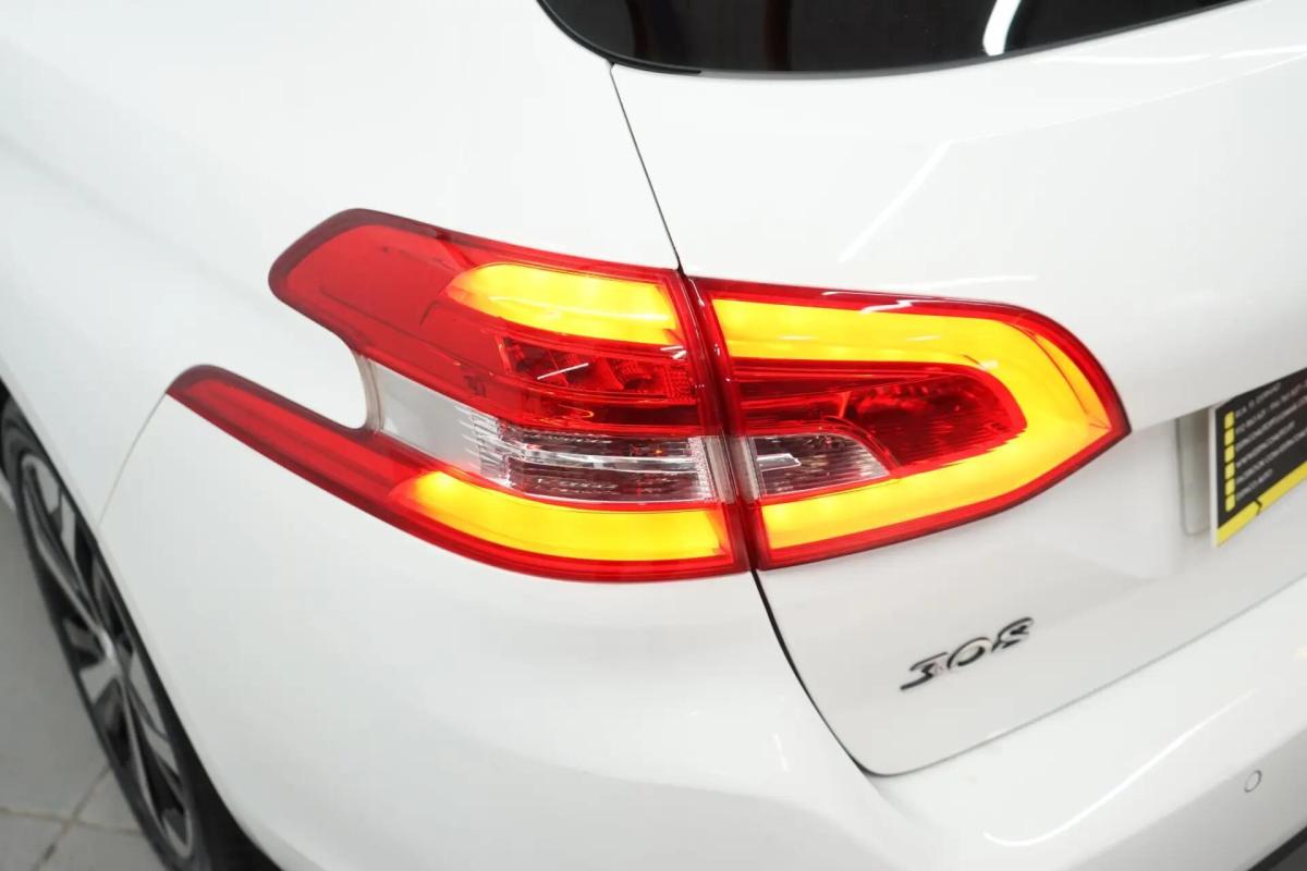 peugeot-308-sw-2019-gasolina-1199cc