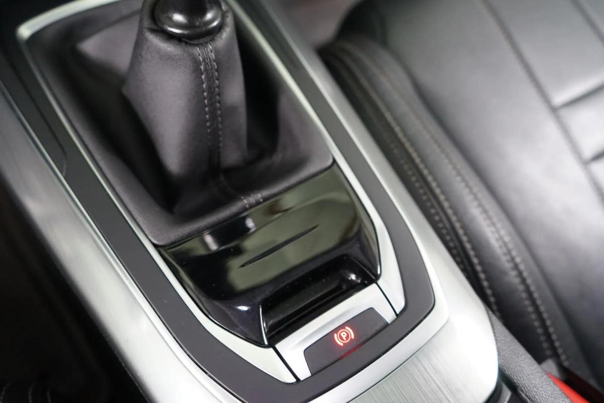 peugeot-308-sw-2019-gasolina-1199cc