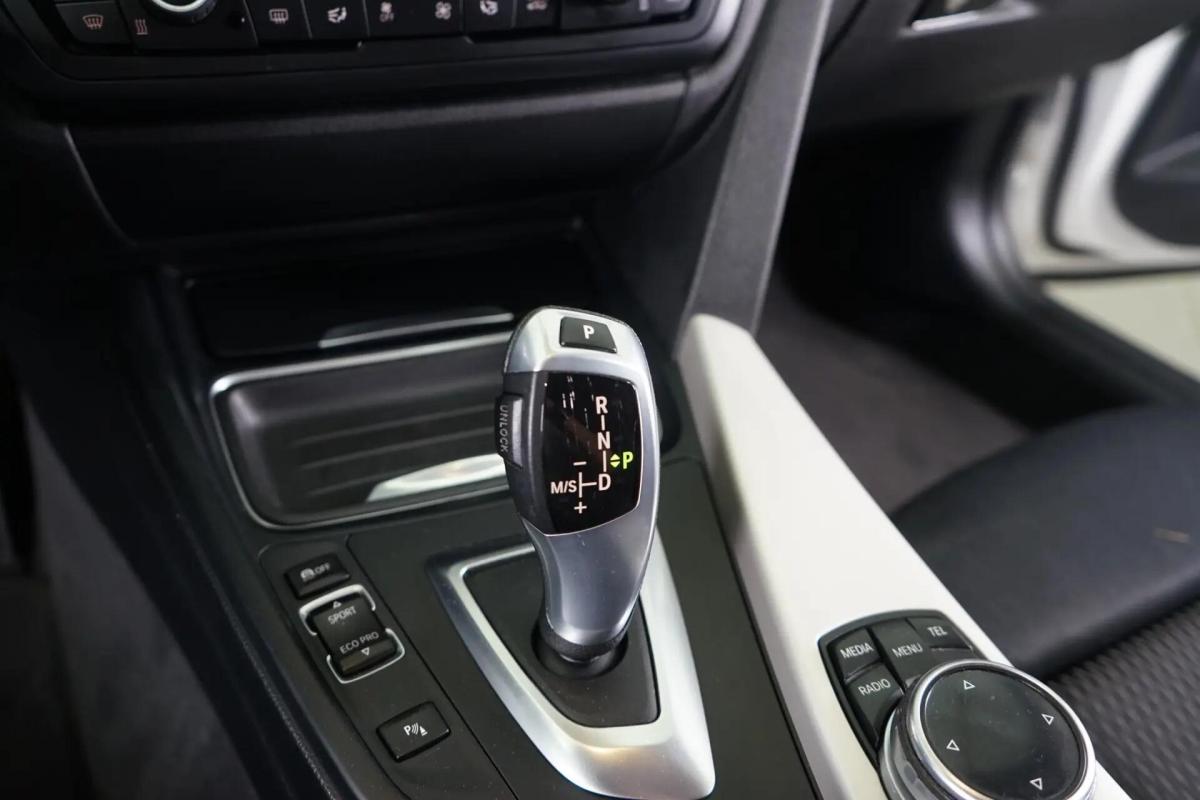 bmw-serie-3-320d-2014-diesel-1995cc