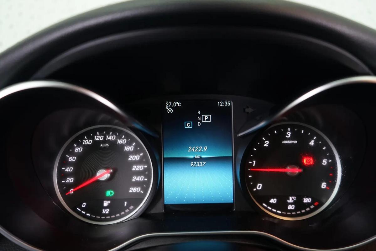 mercedes-benz-classe-c-c-220-d-4matic-2018-diesel-1950cc
