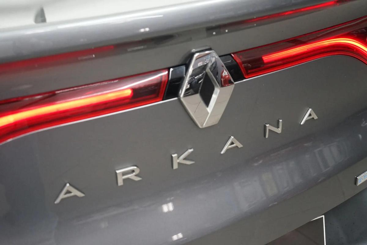 renault-arkana-2022-hibrido-a-gasolina-1598cc