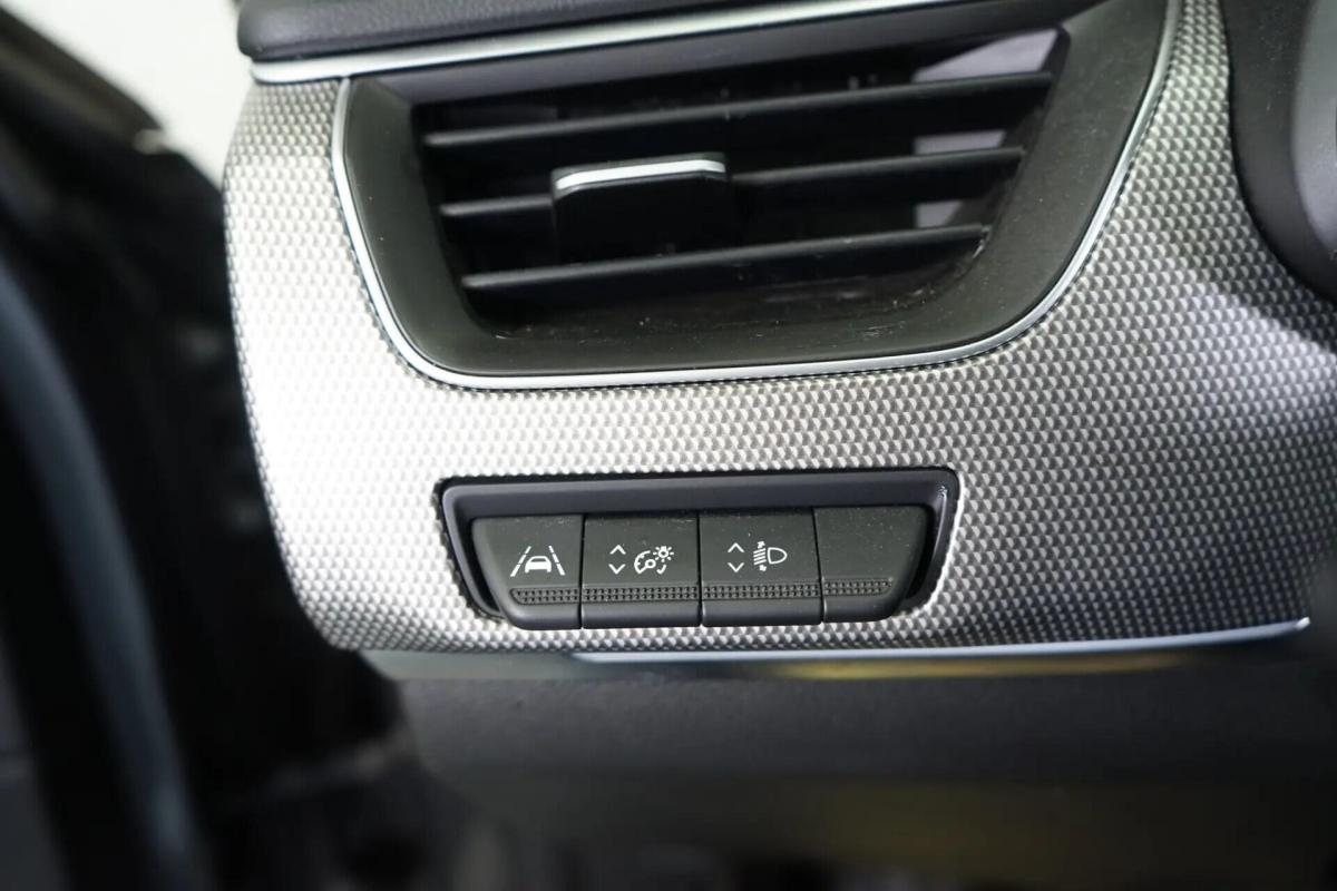 renault-arkana-2022-hibrido-a-gasolina-1598cc