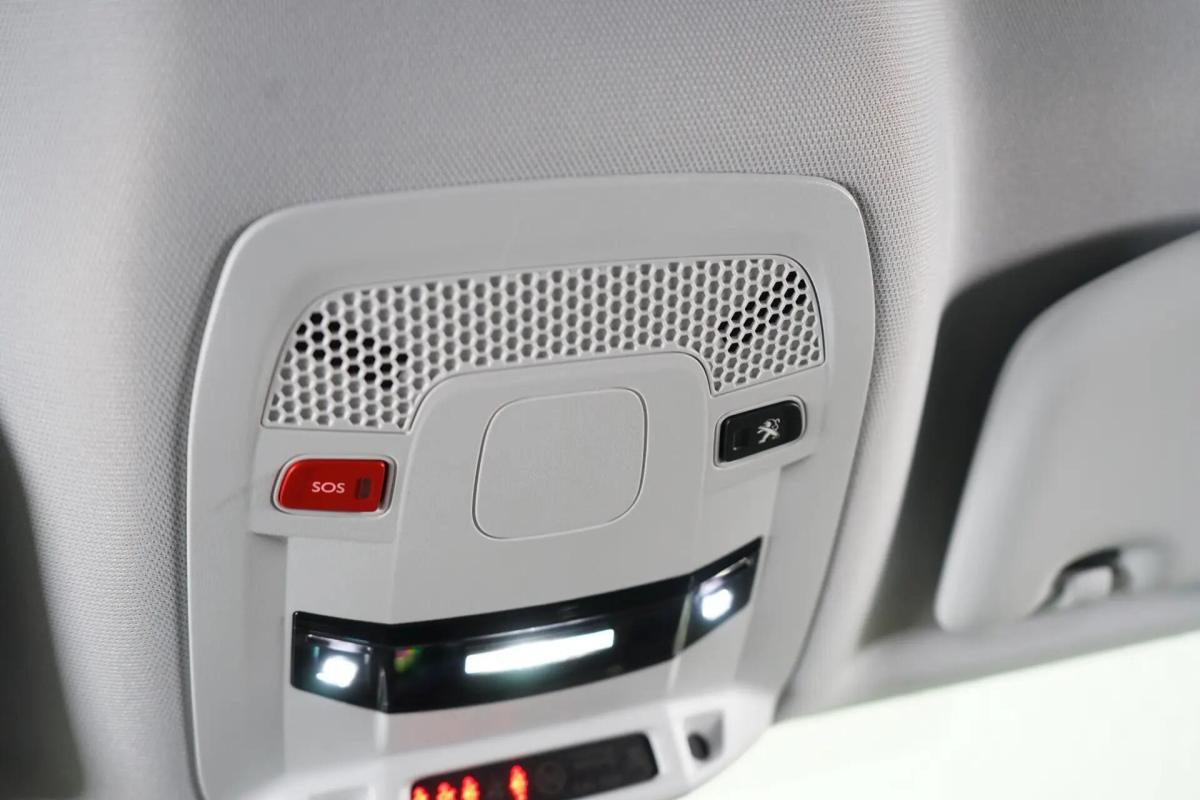 peugeot-508-2020-hibrido-a-gasolina-1598cc