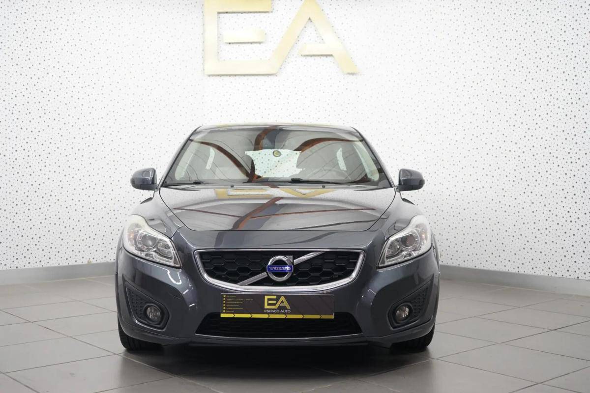 volvo-c30-2011-diesel-1560cc