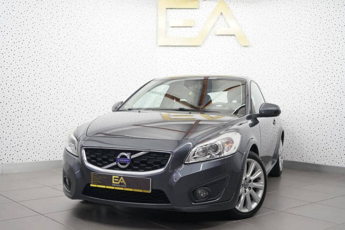 volvo-c30-2011-diesel-1560cc