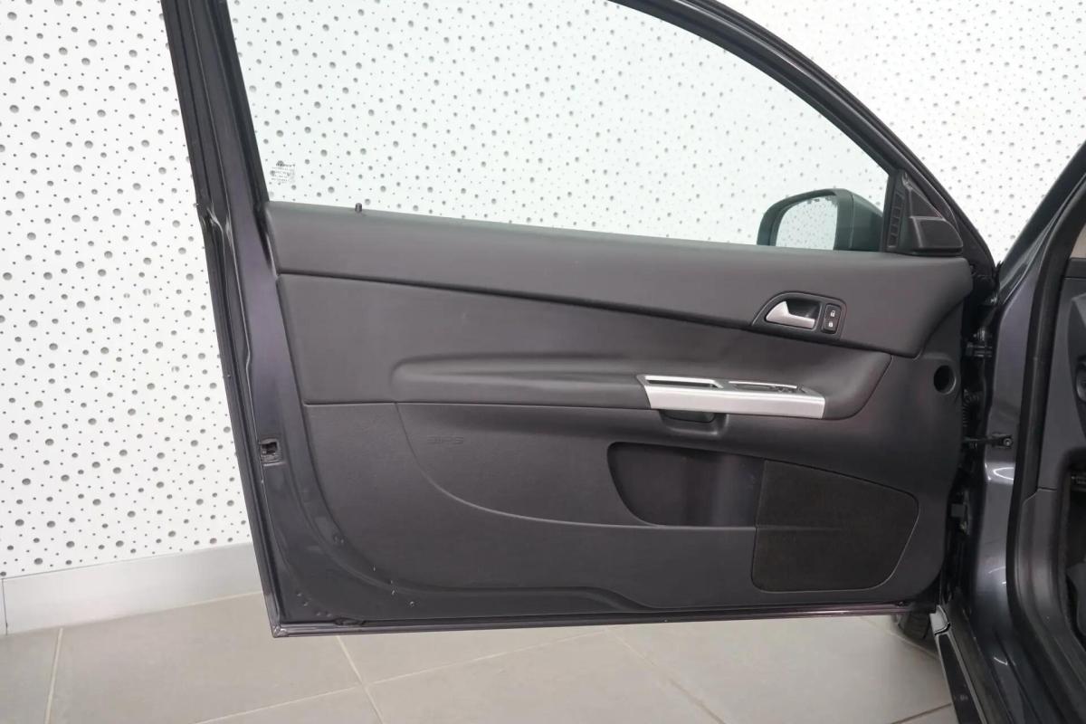 volvo-c30-2011-diesel-1560cc