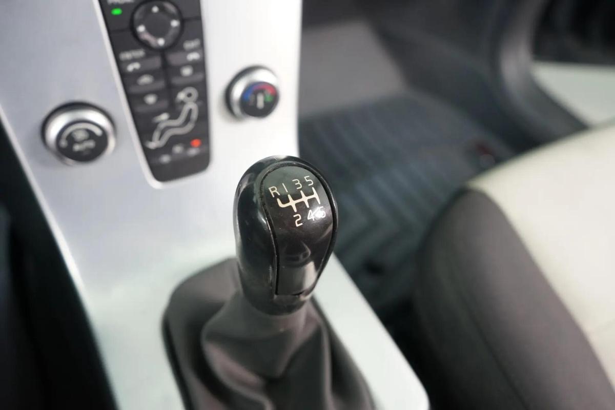volvo-c30-2011-diesel-1560cc