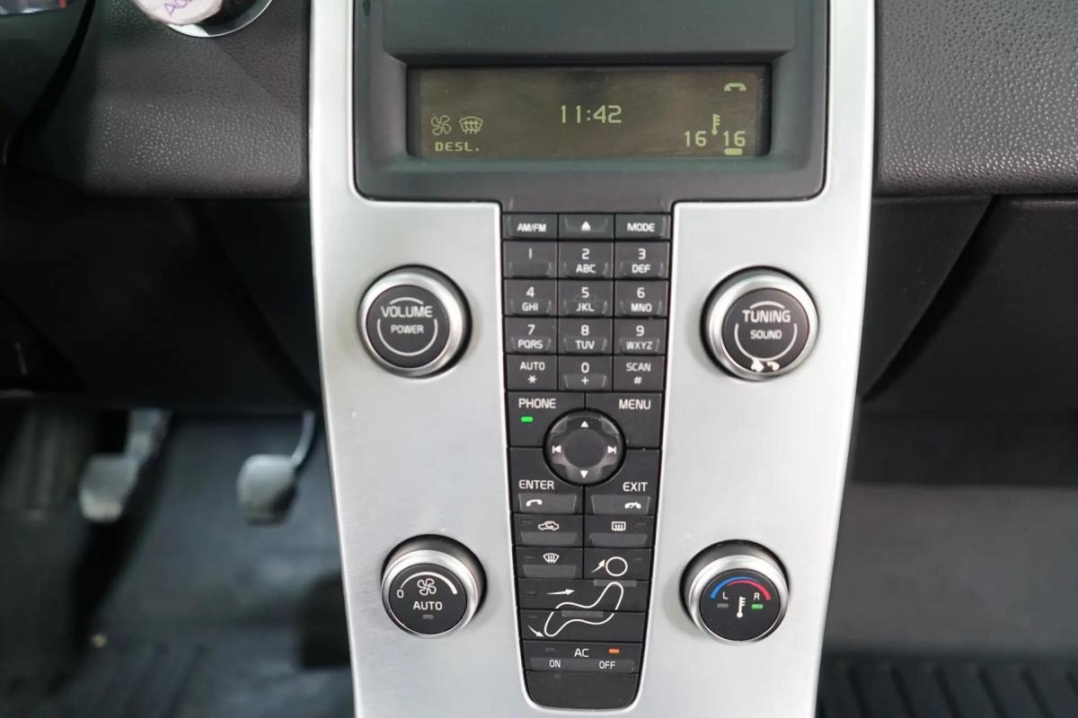 volvo-c30-2011-diesel-1560cc
