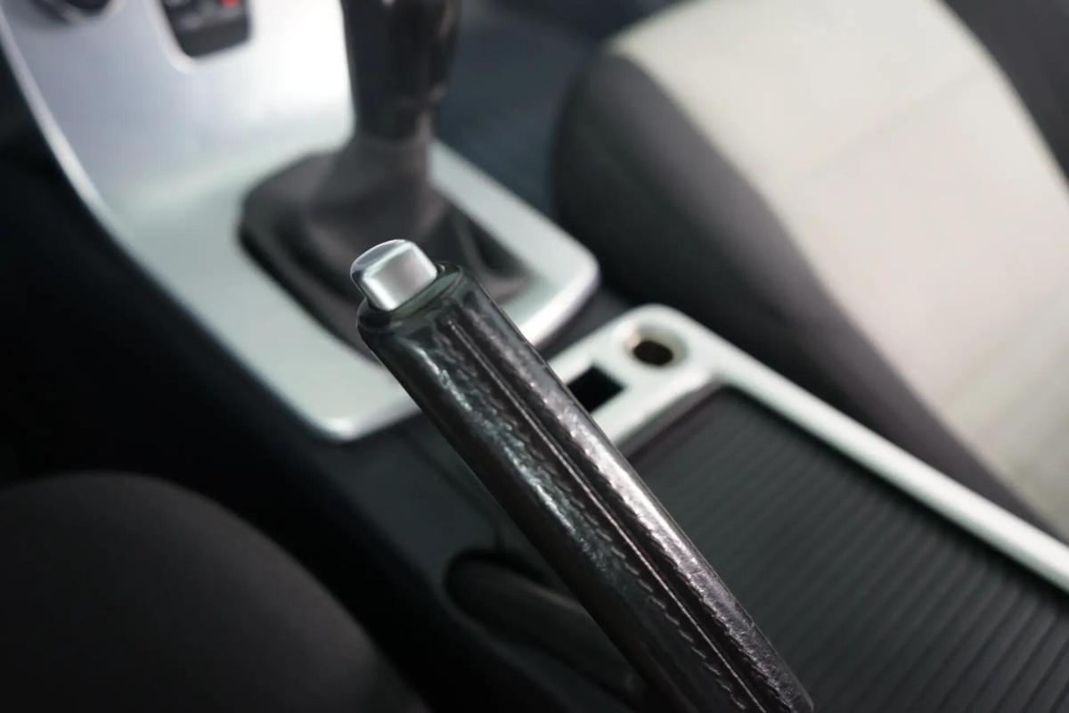 volvo-c30-2011-diesel-1560cc