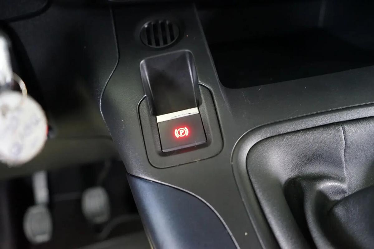 peugeot-rifter-2019-gasolina-1199cc