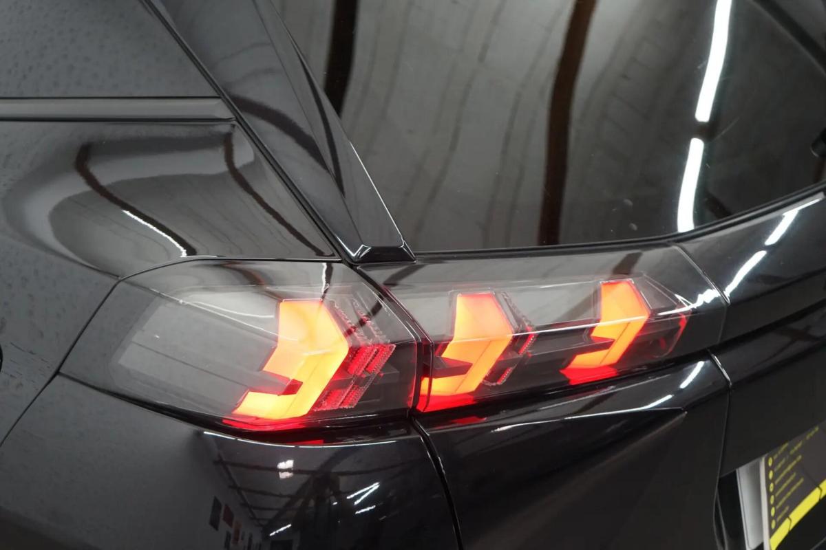 peugeot-2008-2021-gasolina-1199cc
