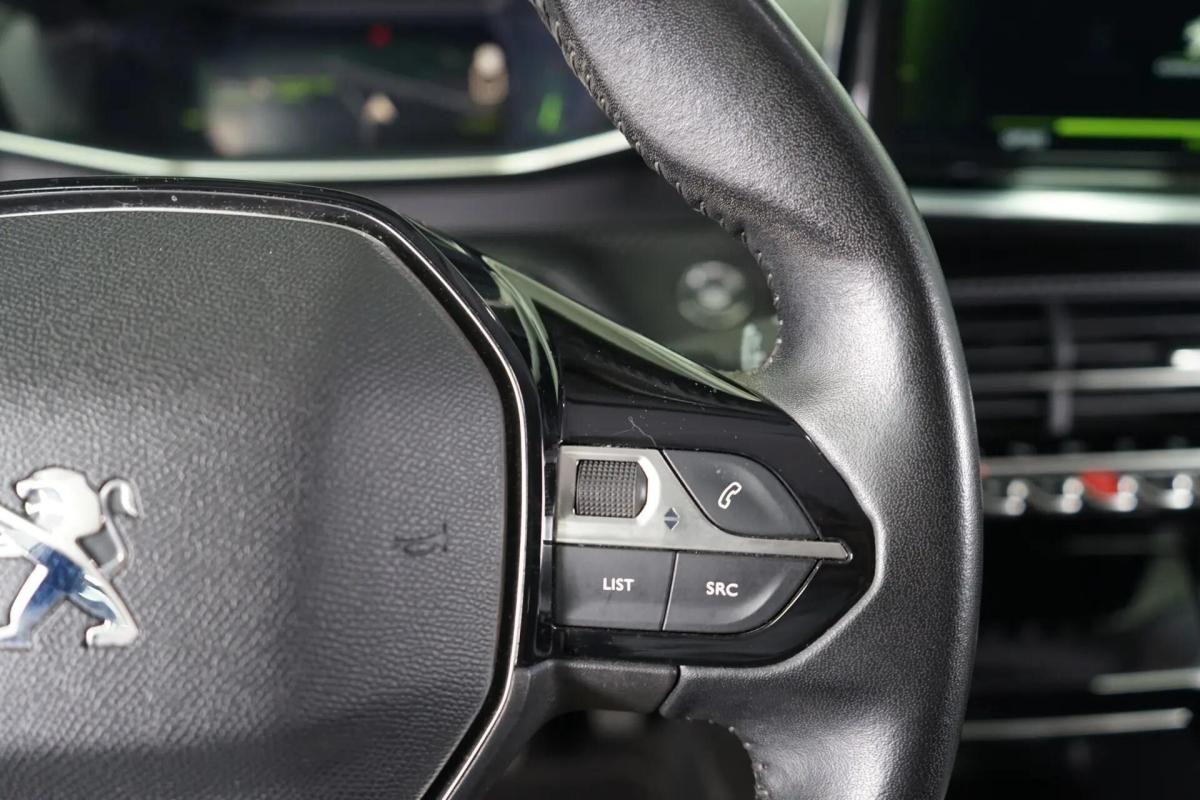 peugeot-2008-2021-gasolina-1199cc