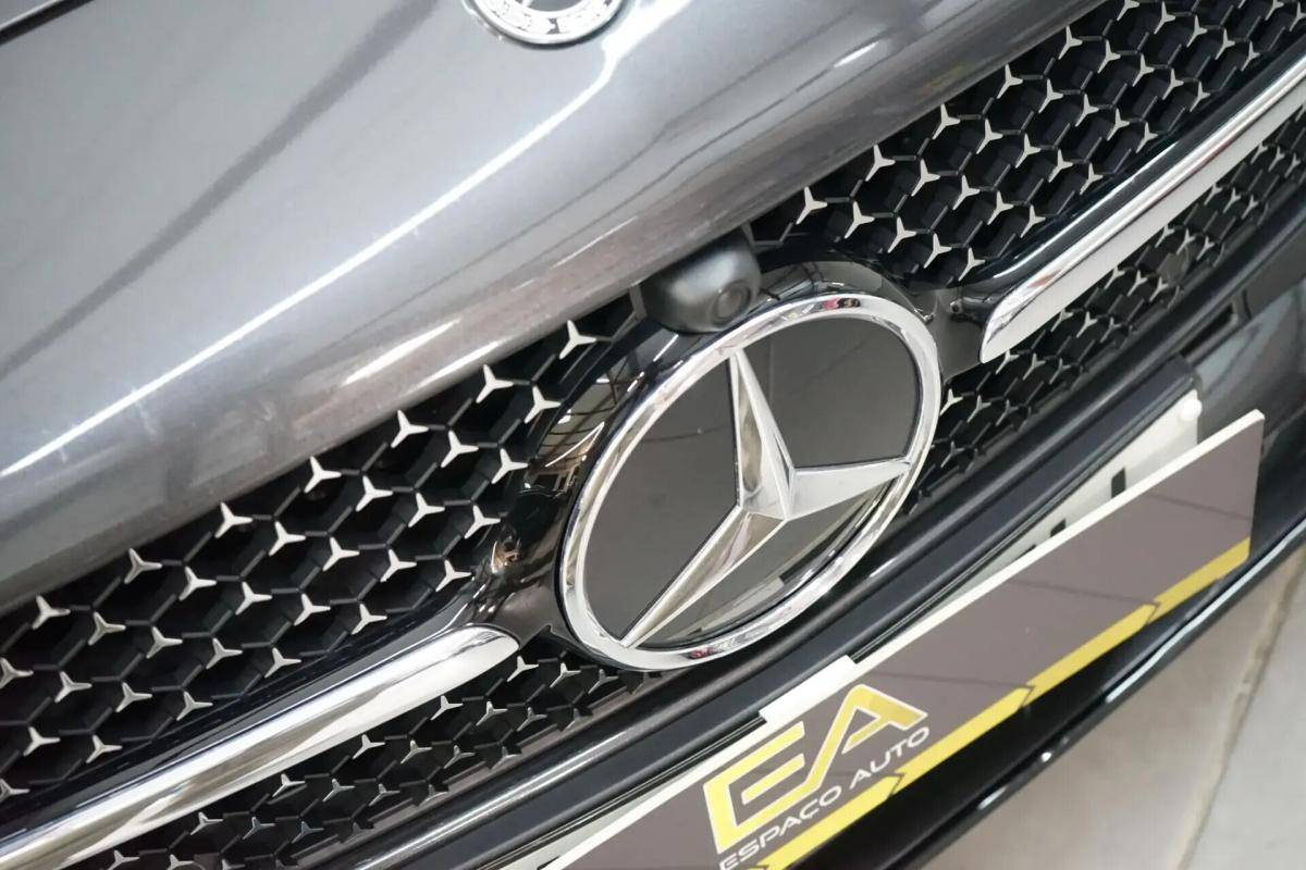 mercedes-benz-classe-c-c-300-e-2022-hibrido-a-gasolina-1999cc