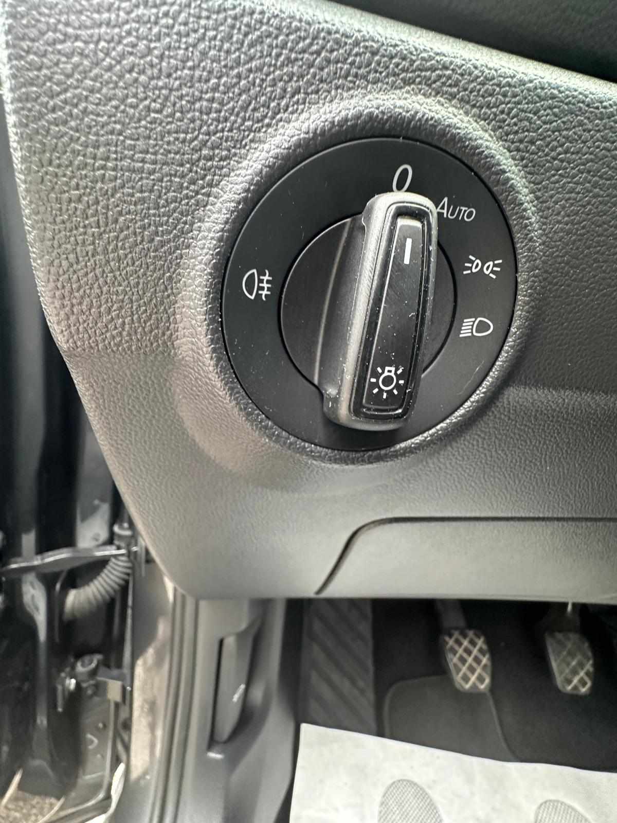 volkswagen-t-roc-2025-gasolina-999cc