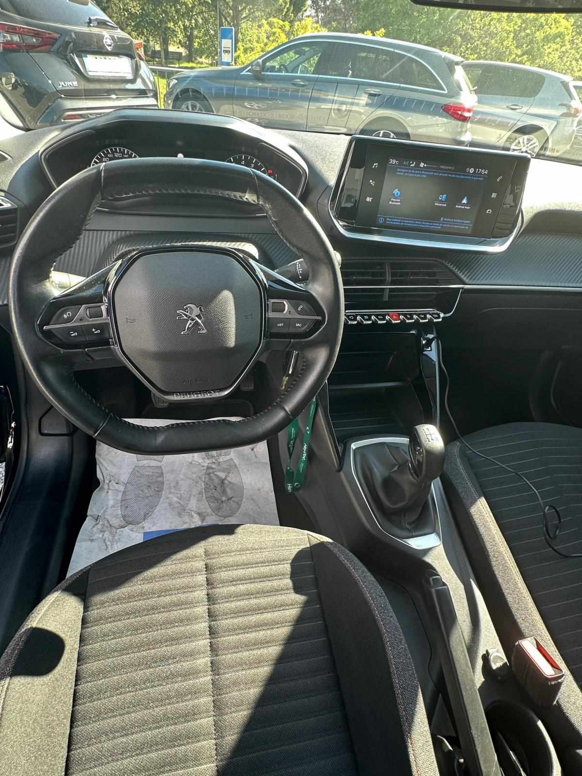 peugeot-208-2021-gasolina-1199cc