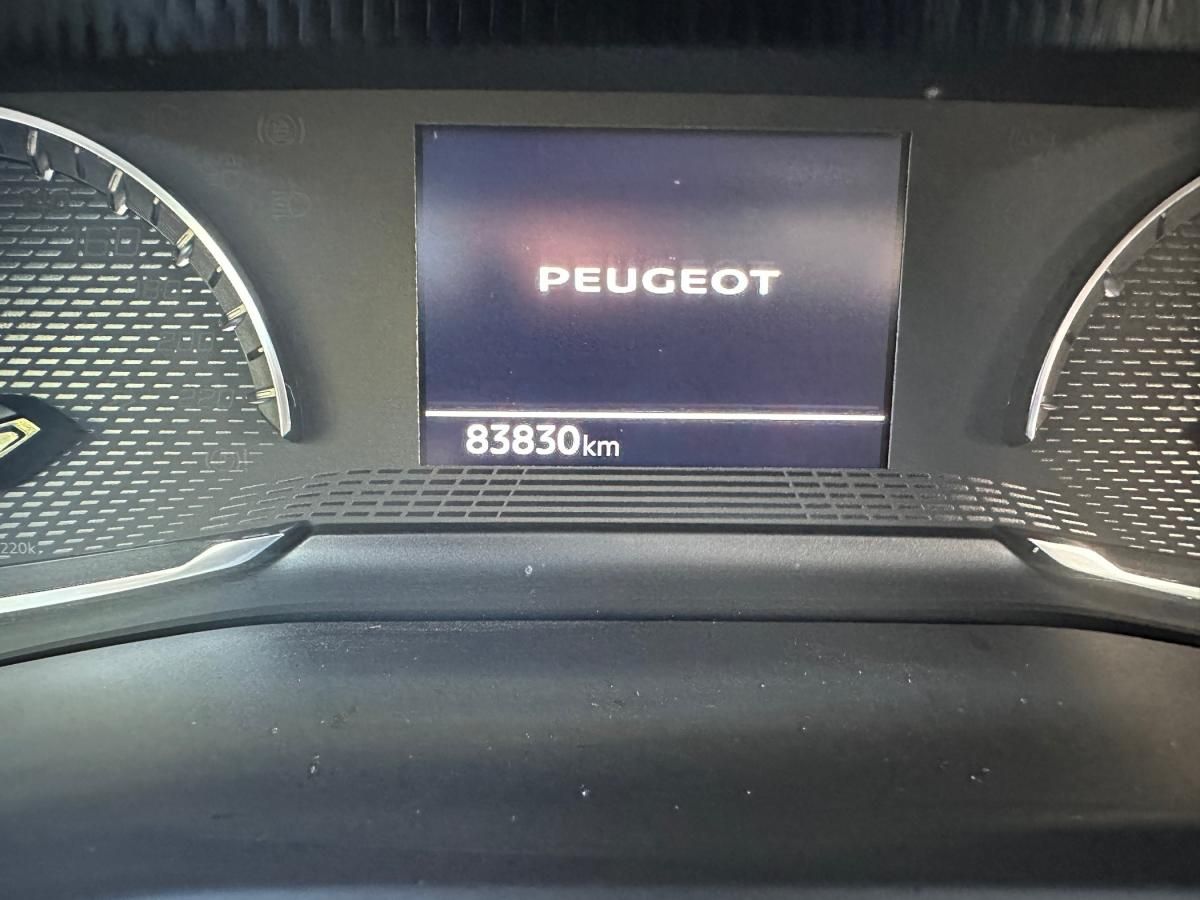 peugeot-208-2021-gasolina-1199cc