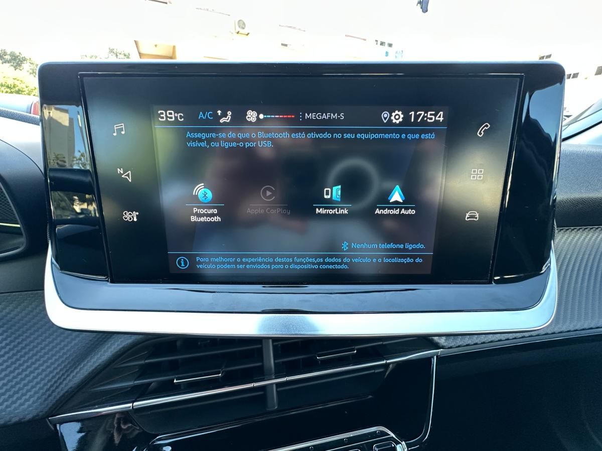 peugeot-208-2021-gasolina-1199cc