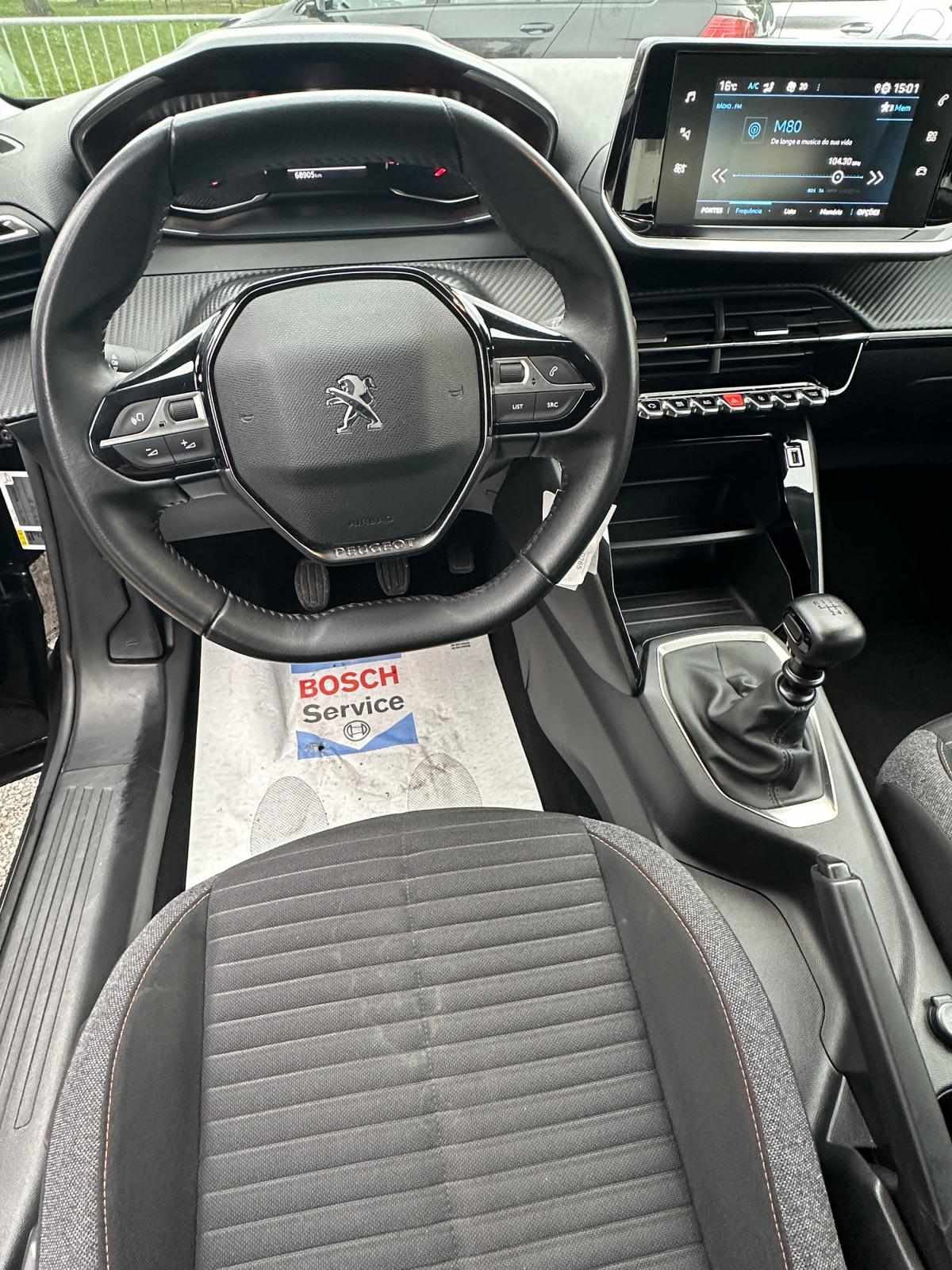 peugeot-2008-2021-gasolina-1199cc