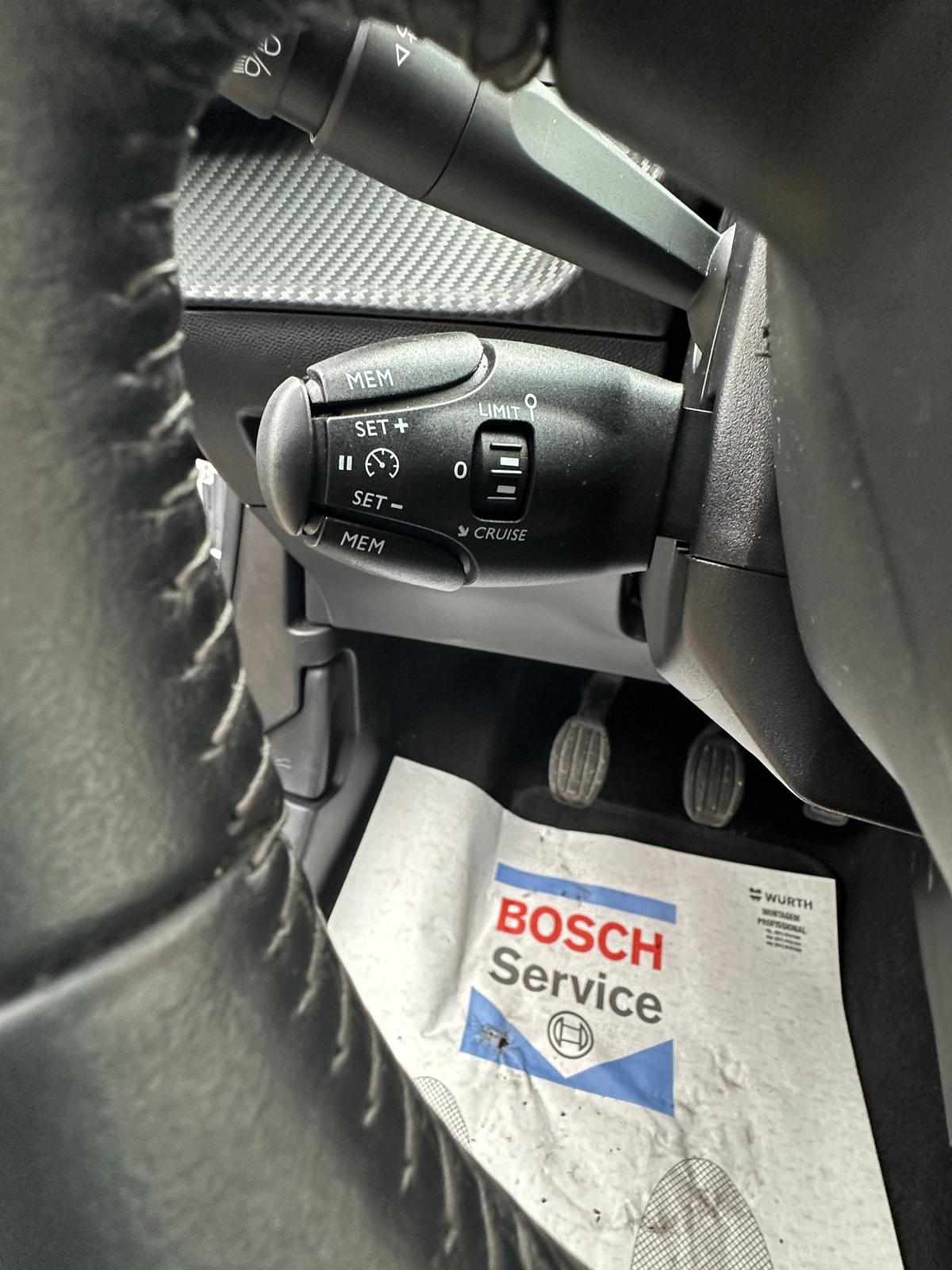 peugeot-2008-2021-gasolina-1199cc