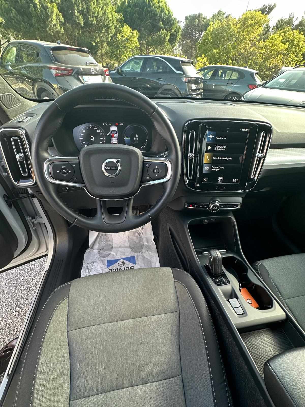 volvo-xc40-2021-hibrido-a-gasolina-1477cc
