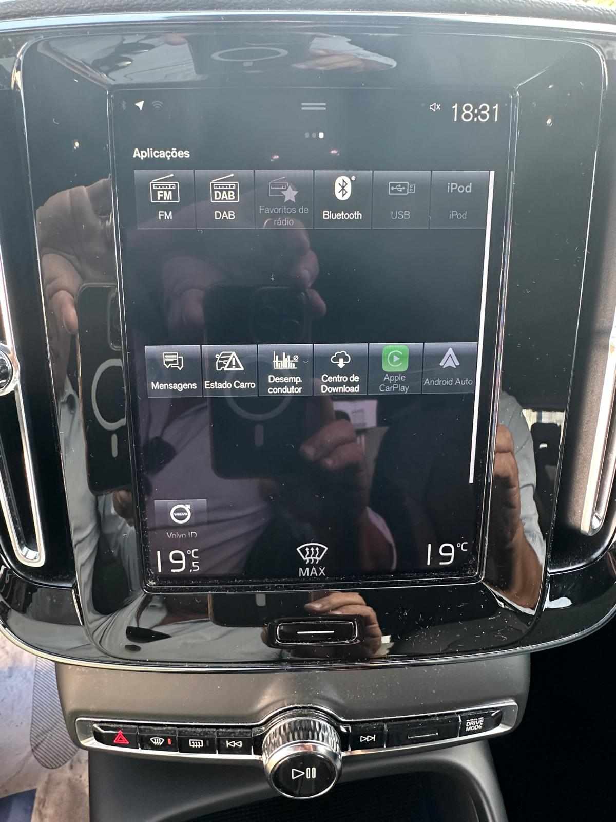 volvo-xc40-2021-hibrido-a-gasolina-1477cc