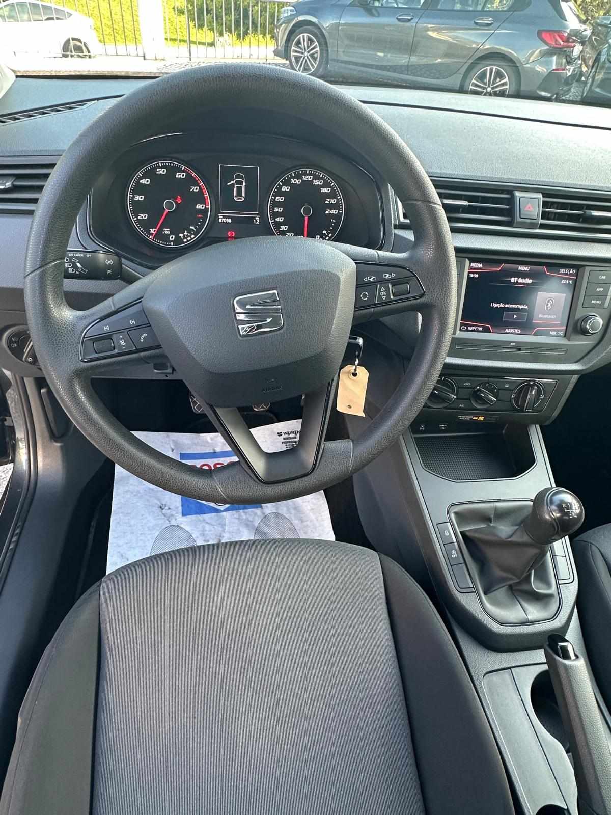 seat-arona-2019-gasolina-999cc