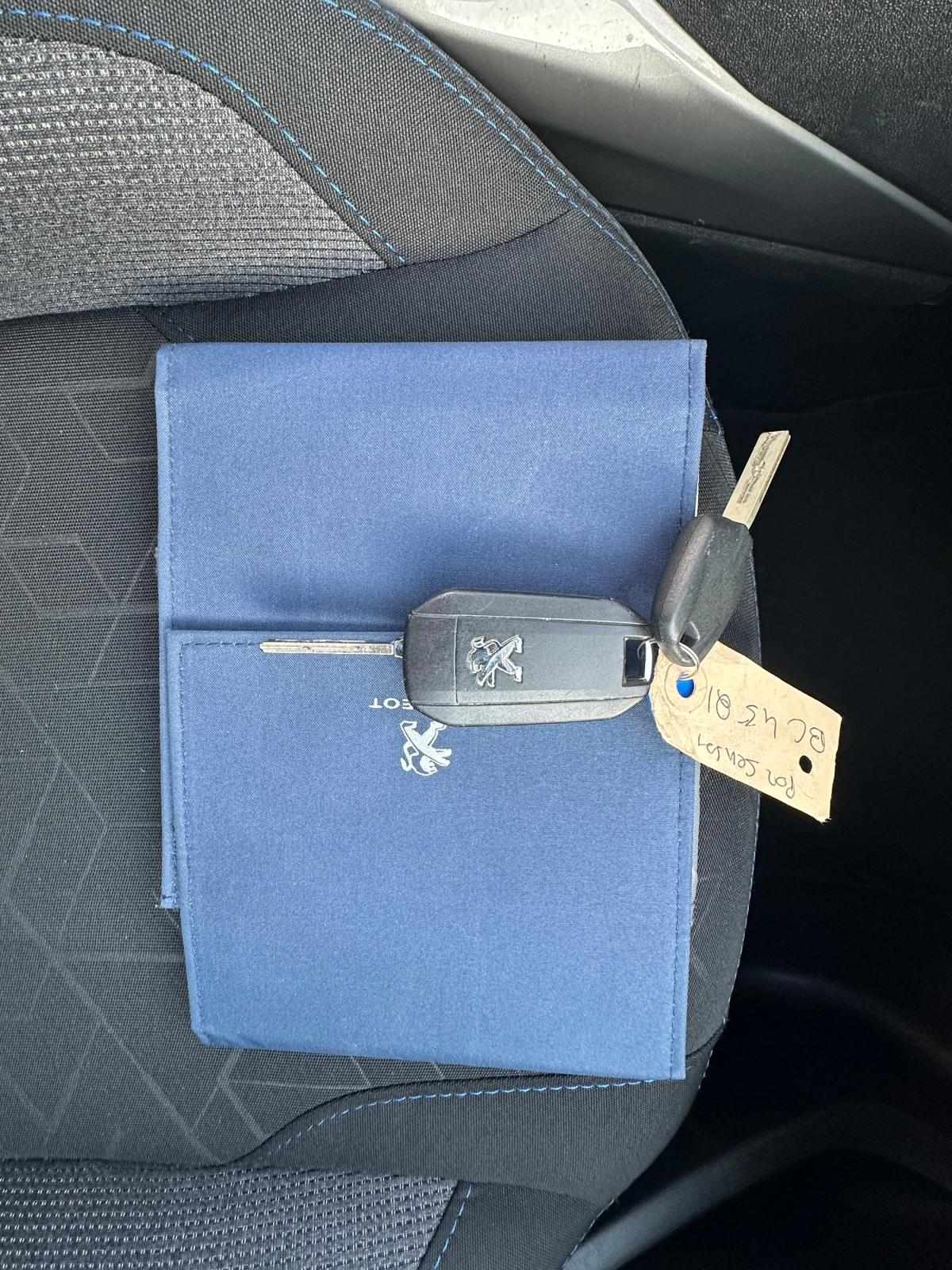 peugeot-2008-2019-gasolina-1199cc