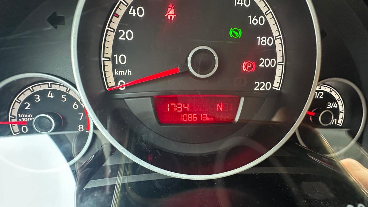 volkswagen-up-2017-gasolina-999cc