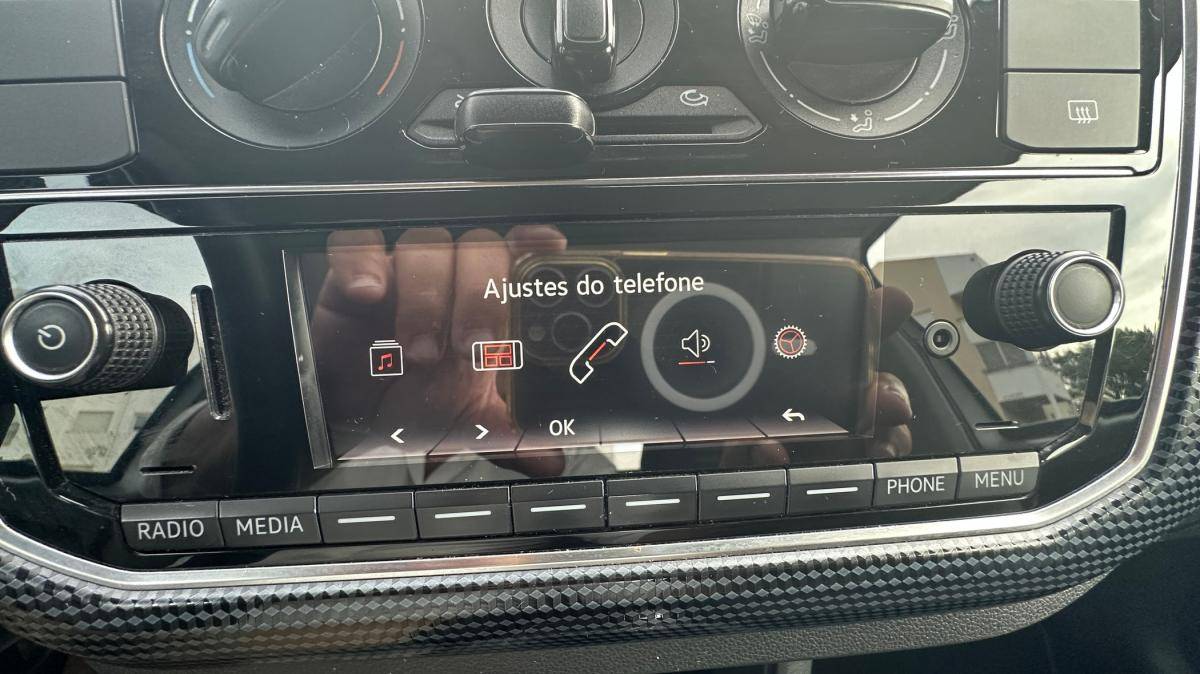 volkswagen-up-2017-gasolina-999cc