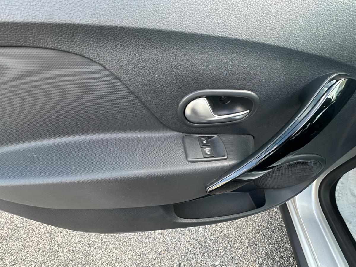 dacia-sandero-2019-gasolina-898cc