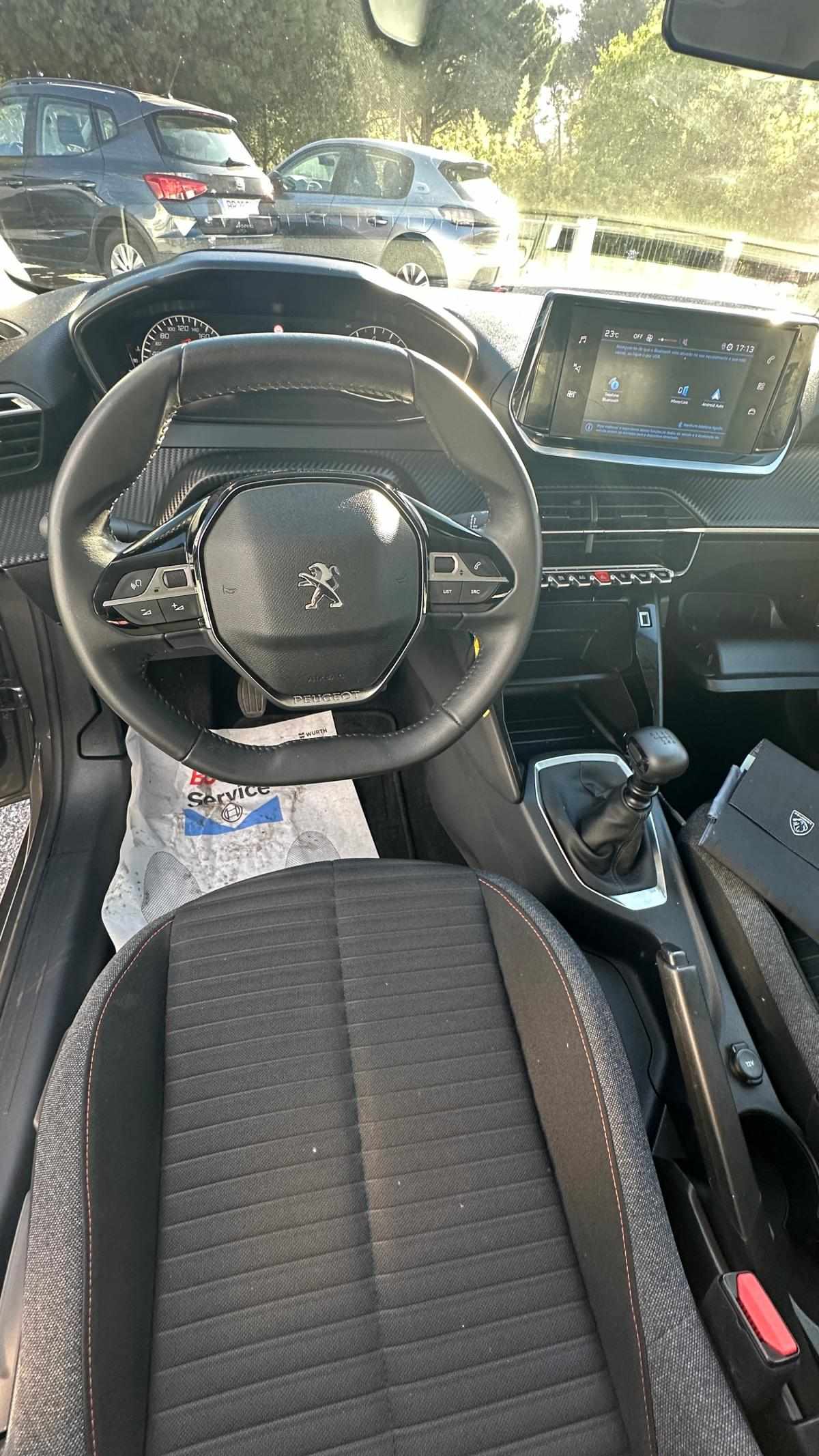 peugeot-208-2023-gasolina-1199cc