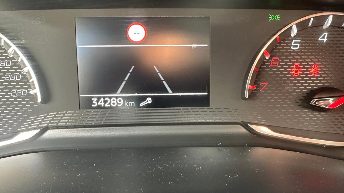 peugeot-208-2023-gasolina-1199cc