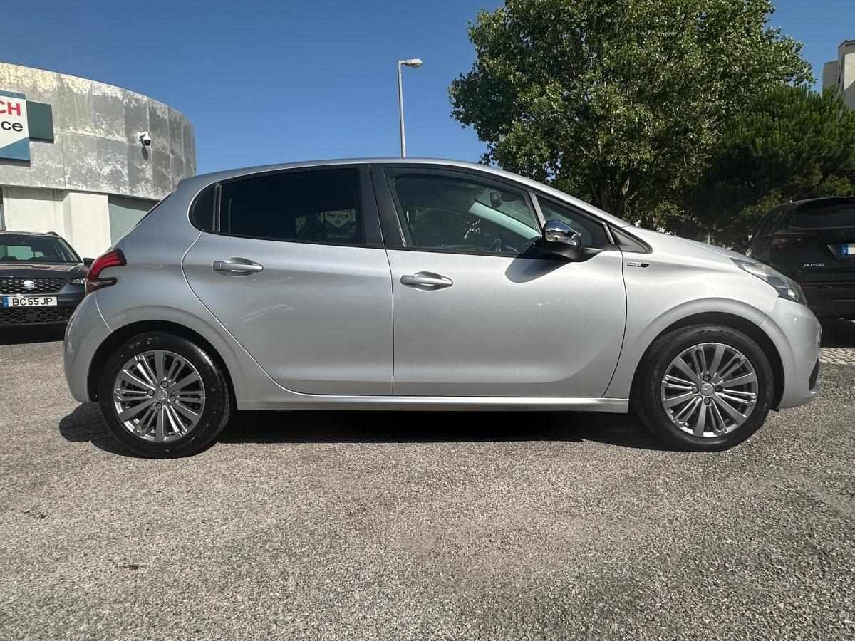 peugeot-208-2016-gasolina-1199cc