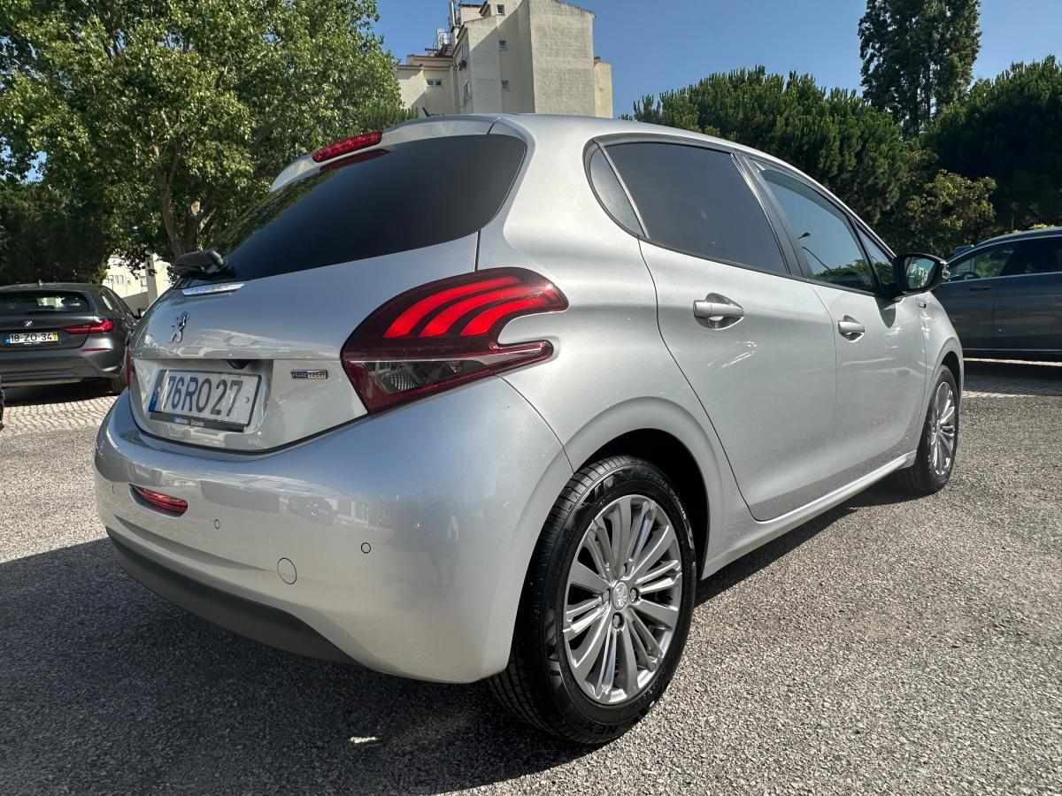 peugeot-208-2016-gasolina-1199cc