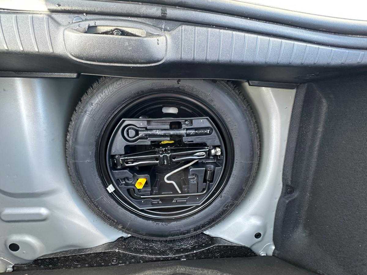 peugeot-208-2016-gasolina-1199cc