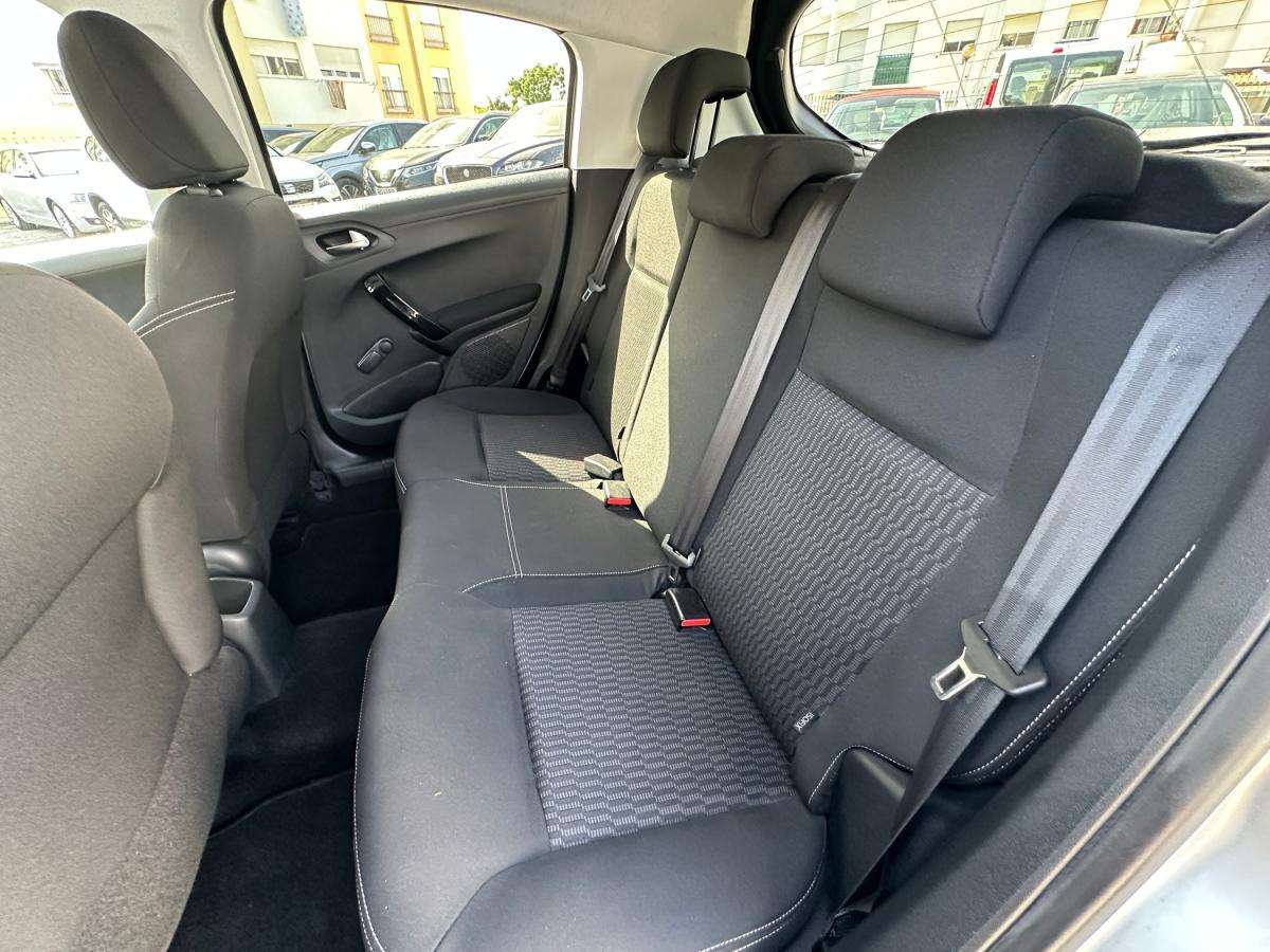 peugeot-208-2016-gasolina-1199cc