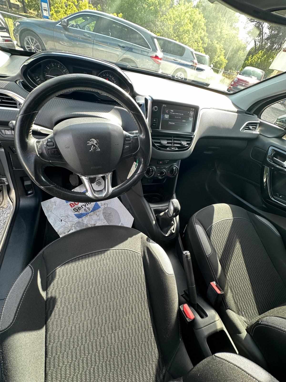 peugeot-208-2016-gasolina-1199cc