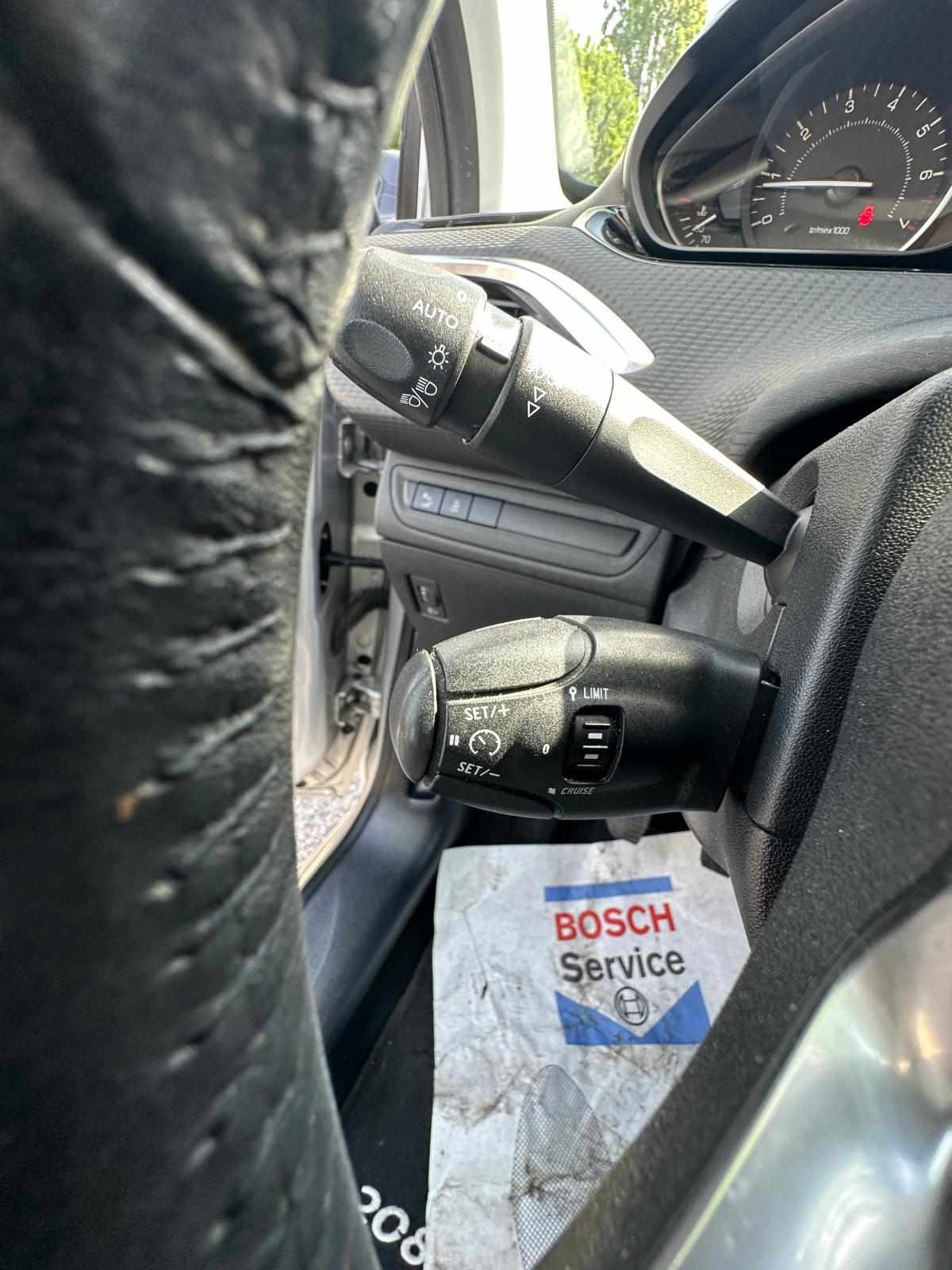 peugeot-208-2016-gasolina-1199cc