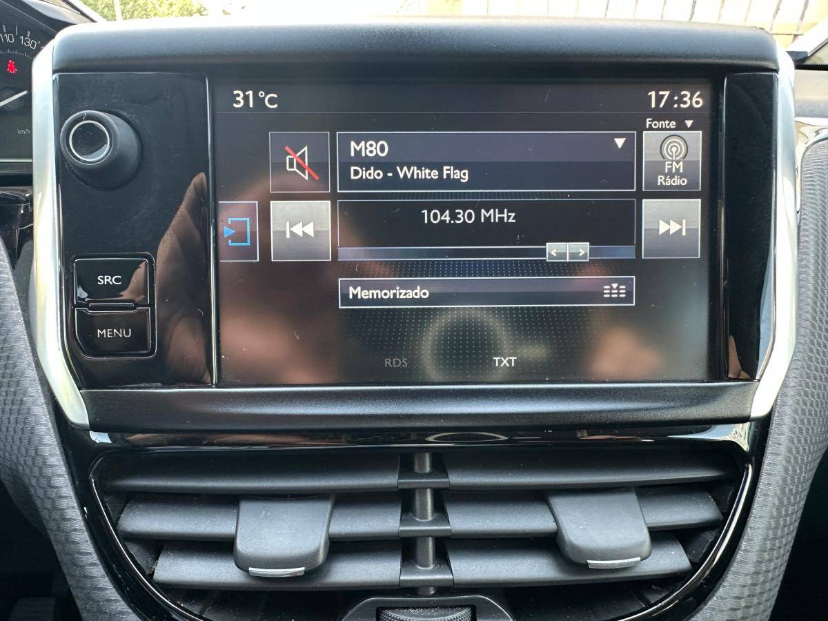 peugeot-208-2016-gasolina-1199cc