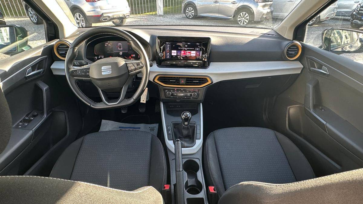 seat-arona-2025-gasolina-999cc