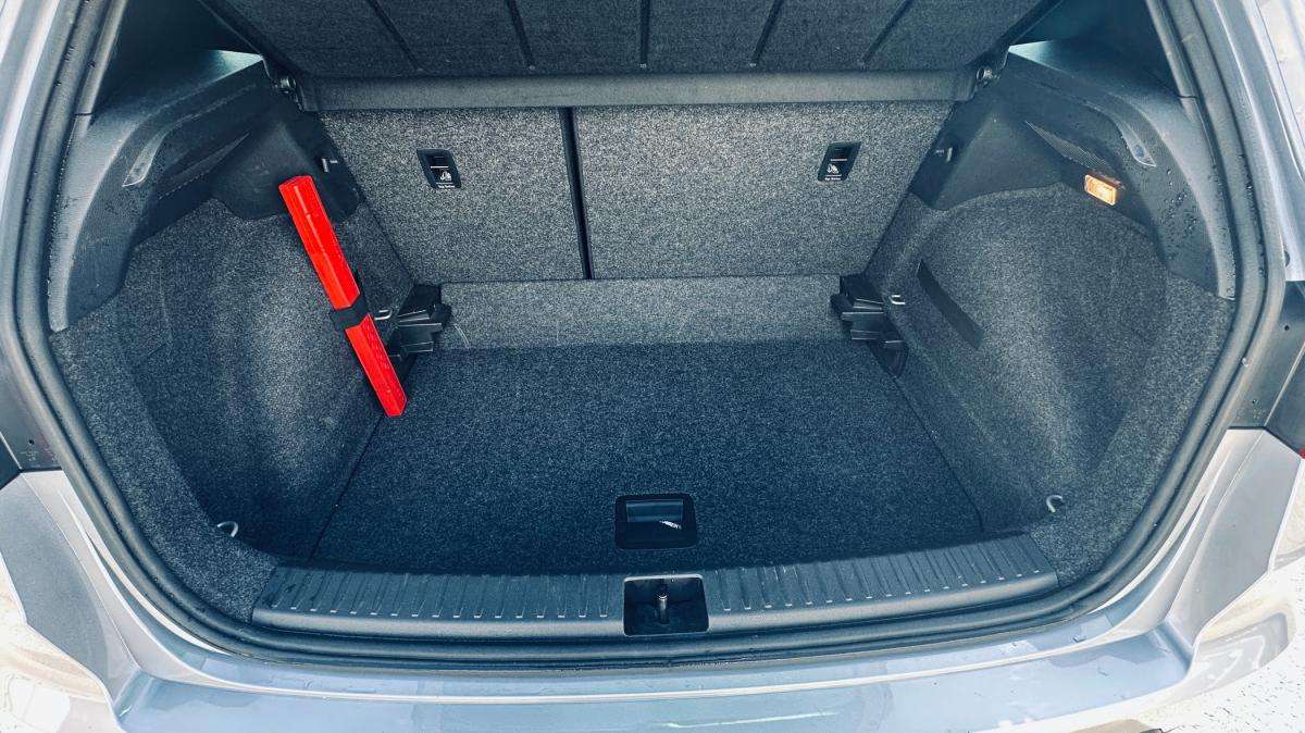 seat-arona-2023-gasolina-999cc