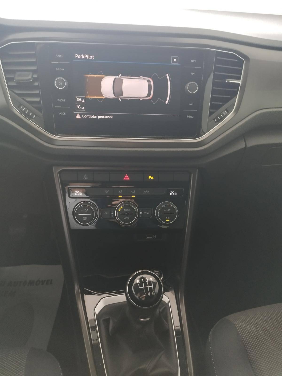 volkswagen-t-roc-2019-diesel-1598cc