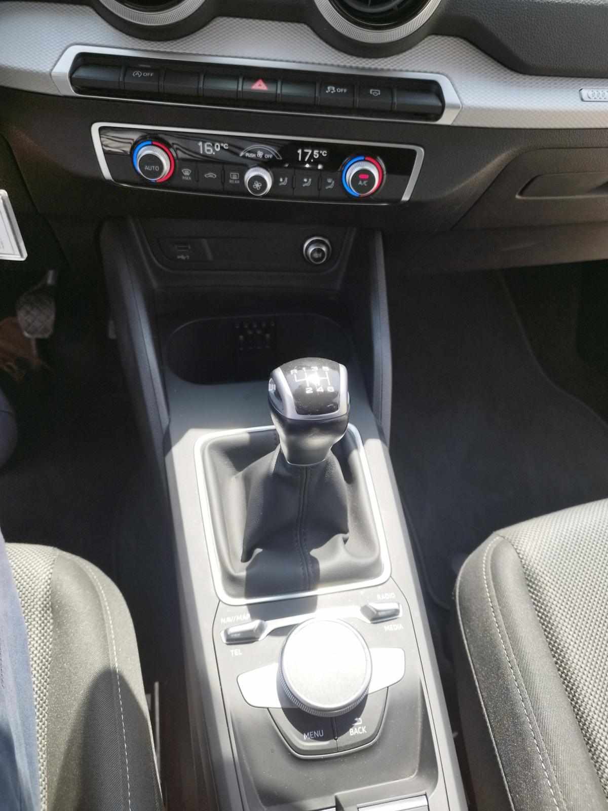 audi-q2-2024-gasolina-999cc
