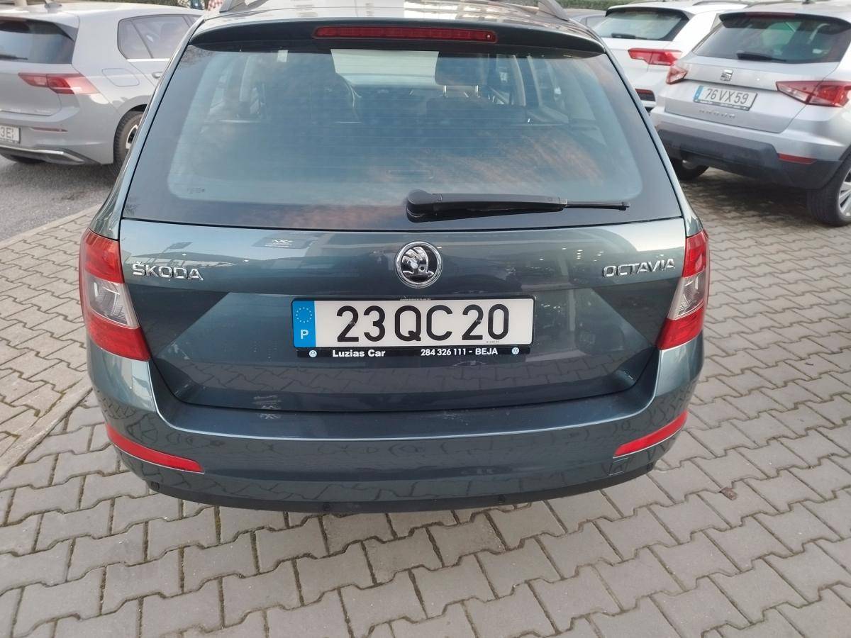 skoda-octavia-break-2015-diesel-1598cc