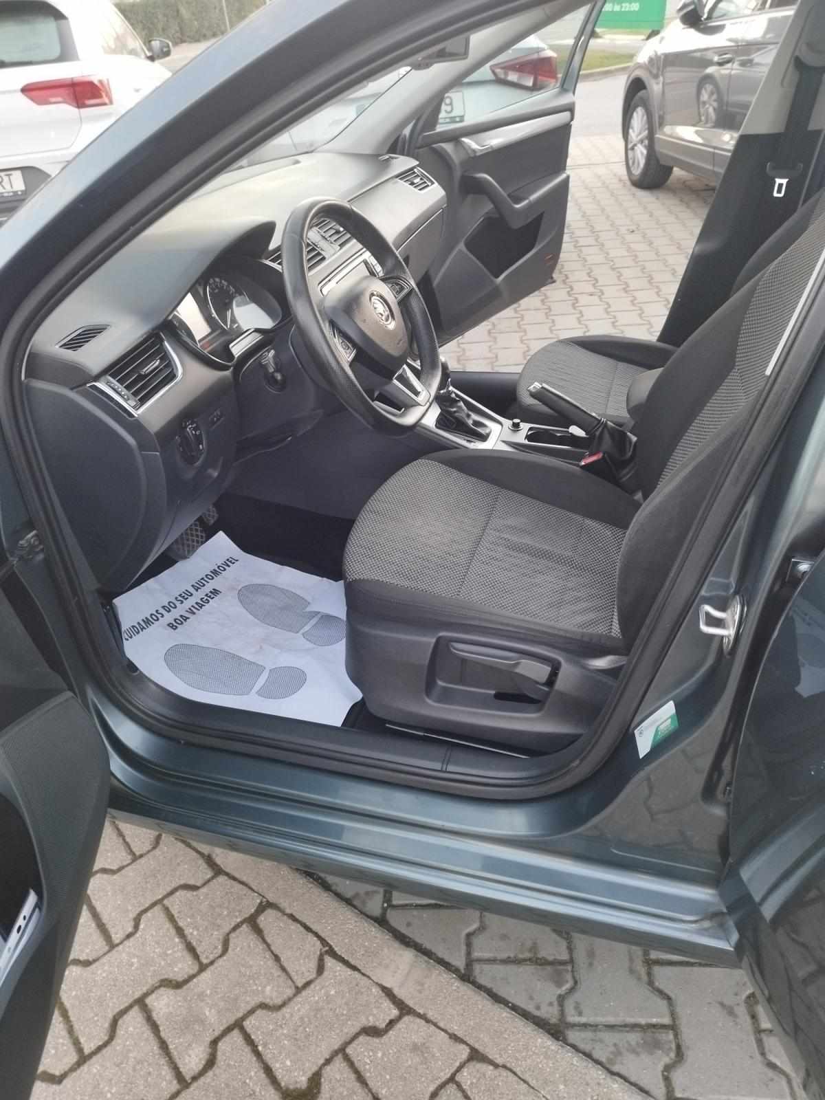skoda-octavia-break-2015-diesel-1598cc