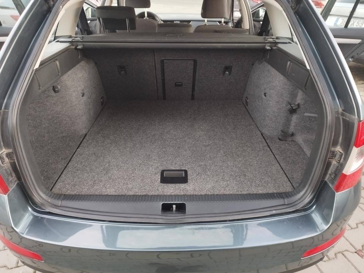 skoda-octavia-break-2015-diesel-1598cc