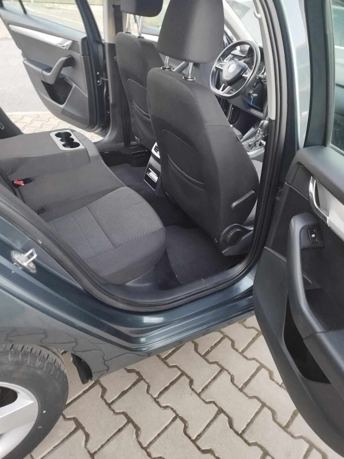 skoda-octavia-break-2015-diesel-1598cc