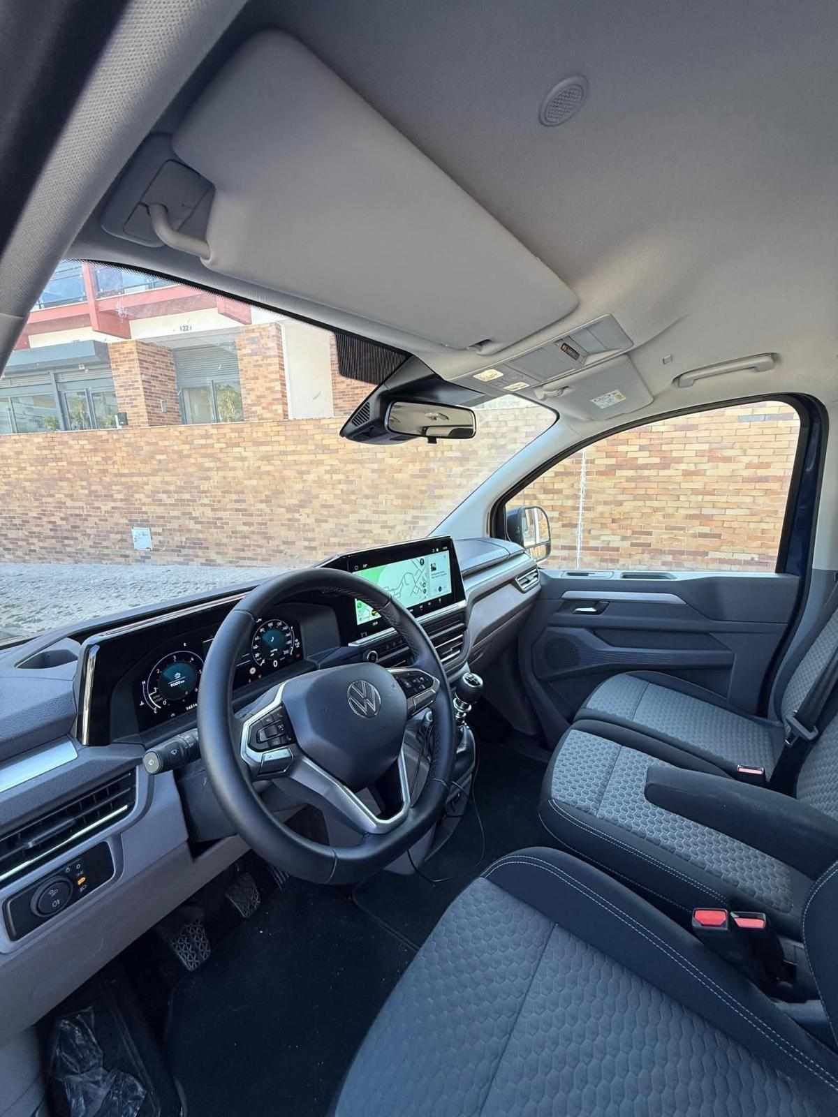 volkswagen-caravelle-2025-diesel-1996cc