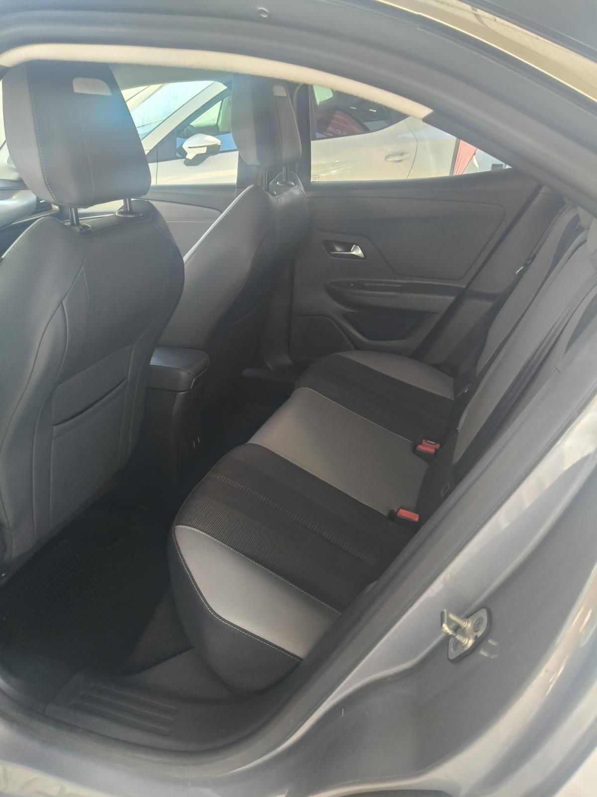 opel-mokka-2023-gasolina-1199cc
